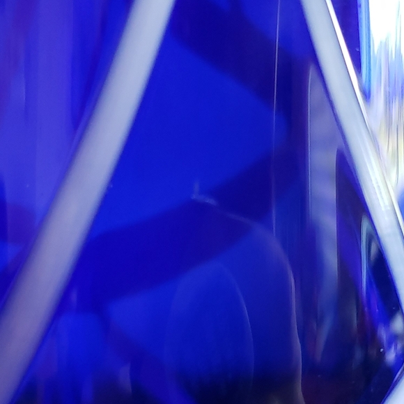 Handblown Art Glass Colbalt Blue & White Abstract Overlay Eclectic MCM Vase Gift - Picture 13 of 14